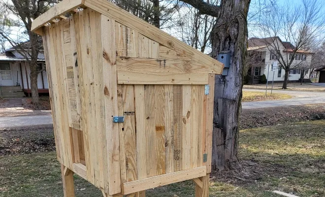 Never Buy a Coop! Try These 7 DIY Pallet Chicken Coop Steps!