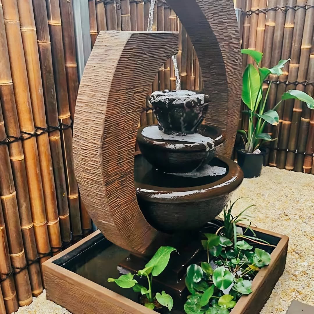 Water Feature in Tiny Backyard Design