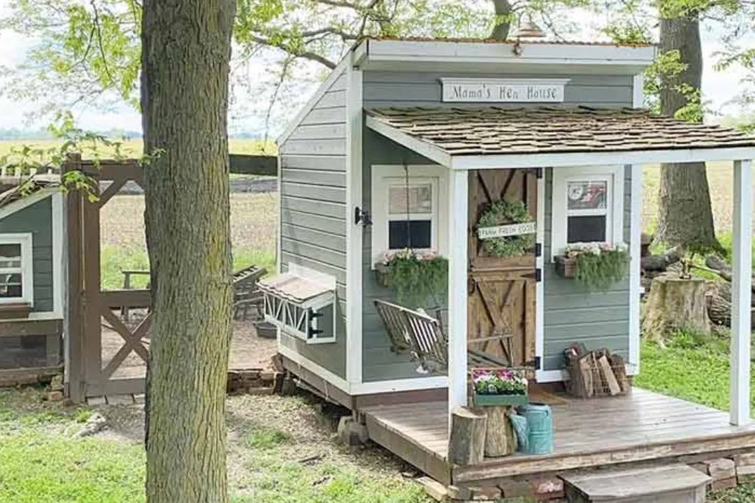 Cottage-Style Coop