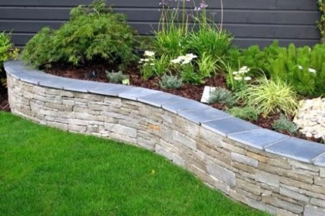 Living Wall Border