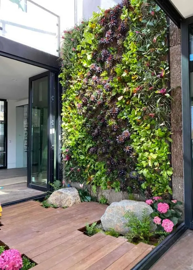  Living Walls