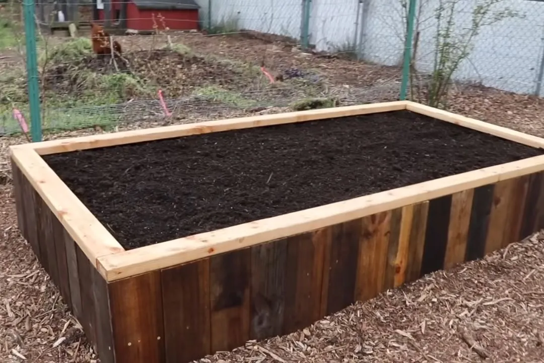 Pallet Garden Bed