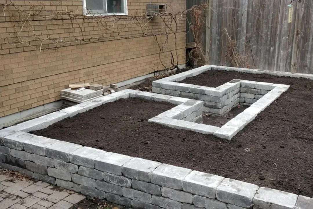 Stone and Mortar Bed