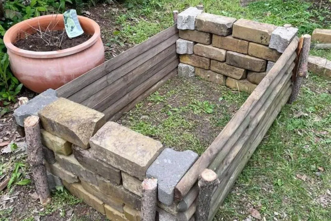 Upcycled Brick Border