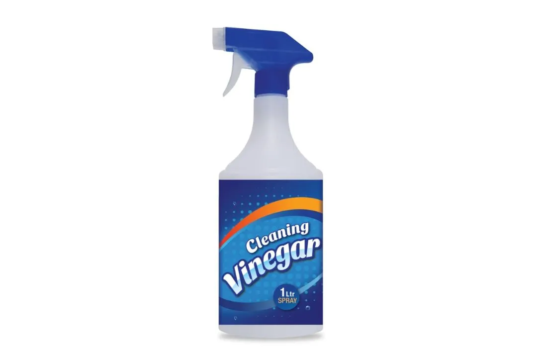 Vinegar Spray: A Simple Solution for Weeds and Insects