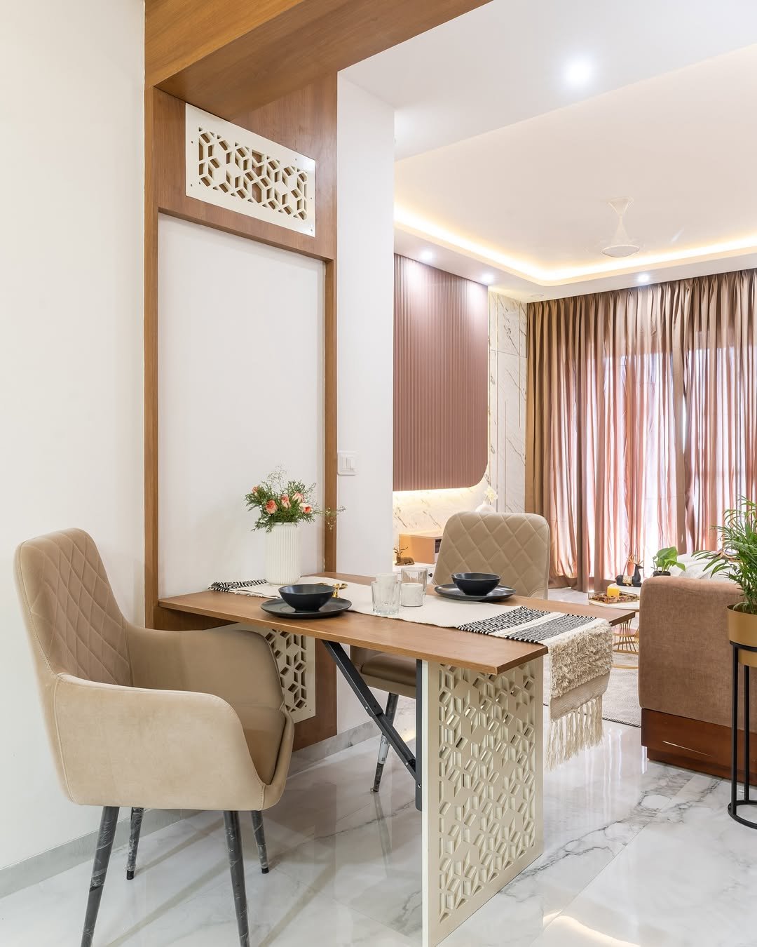 Convertible Table in Small Dining Room Decor