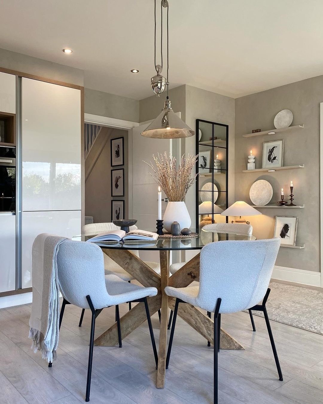 Glass Table in Small Dining Room Decor