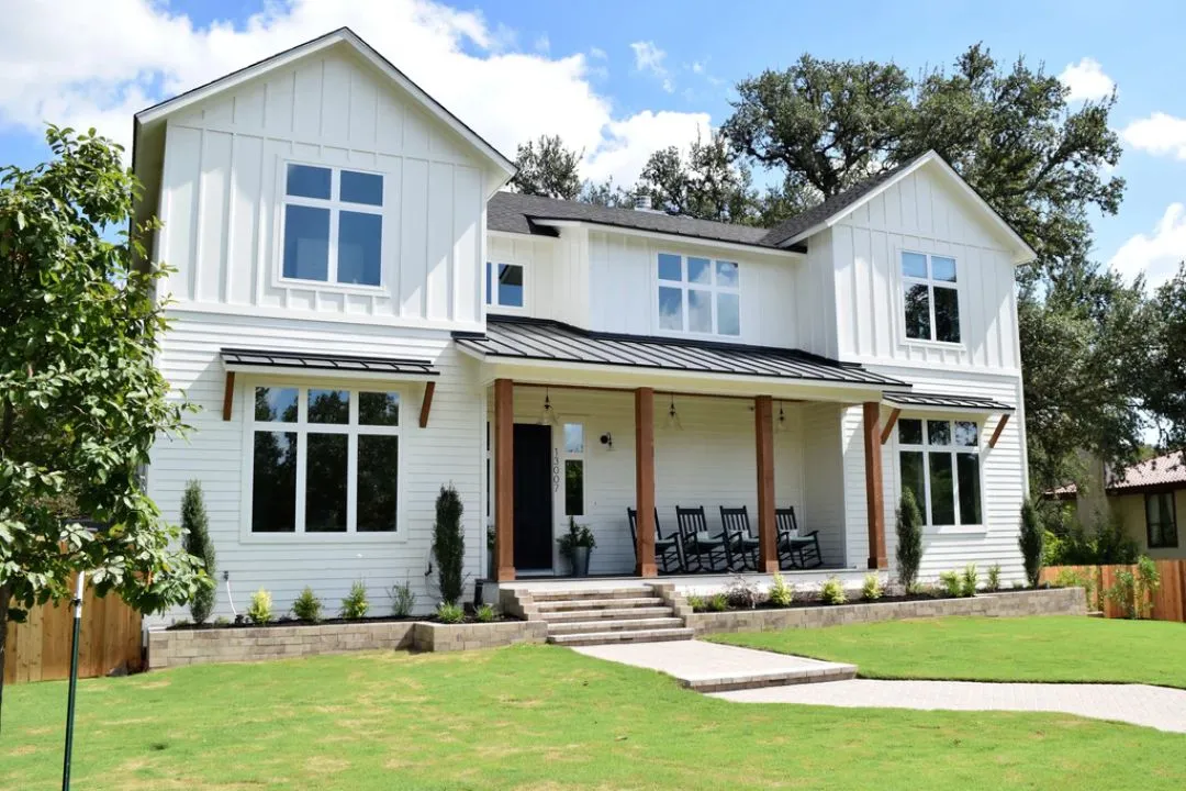 Crisp White for Exterior House Colors