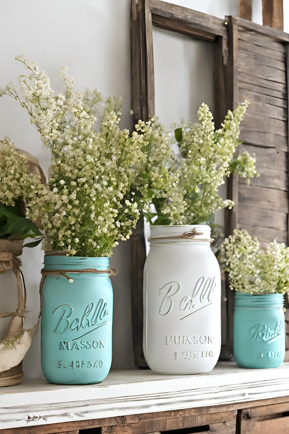 Mason Jar Decor for Vintage Farmhouse