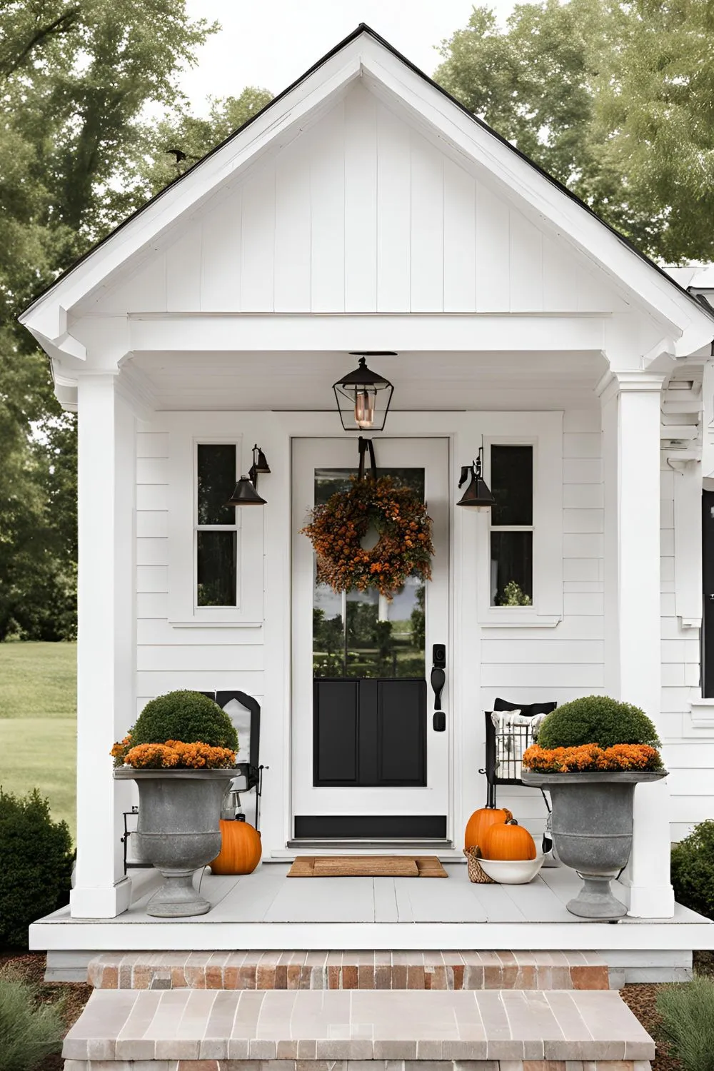 Seasonal Decor for Extra Character
