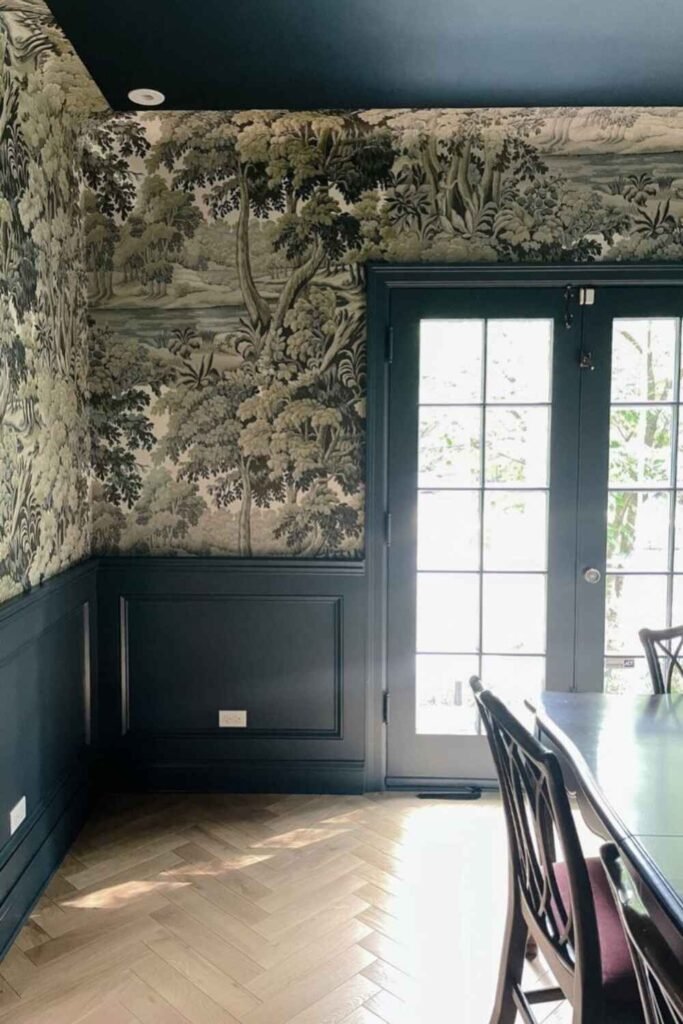 Moody Wallpaper Accent