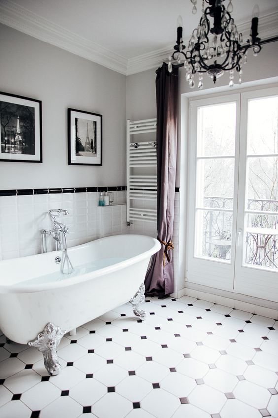 Clawfoot Soaking Tub in parisian bathroom