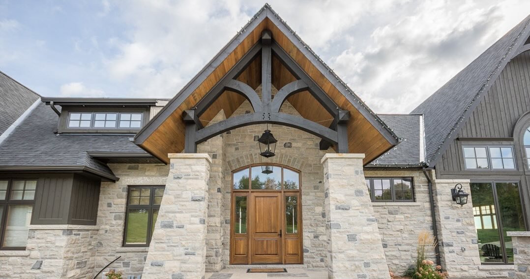 Symmetrical Design Modern Craftsman House