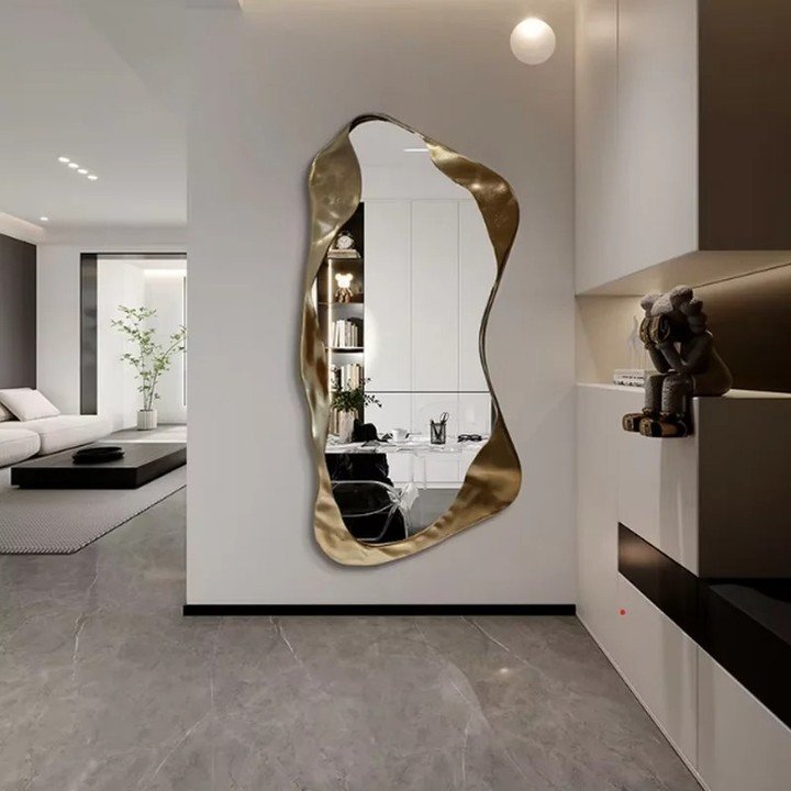 Organic Shapes for a Natural Feel Foyer Mirror