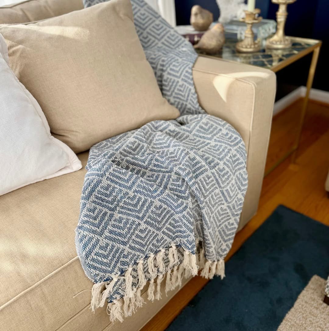 Plush Throw Blankets Cozy Reading Nook