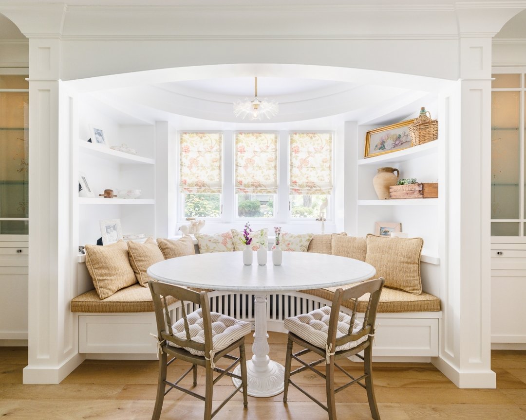 Utilize Vertical Space for Cozy Breakfast Nook
