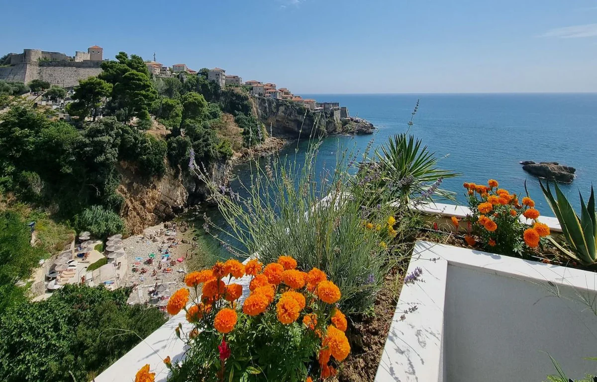 Balconies with Built-in Planters in Coastal Balcony Decor
