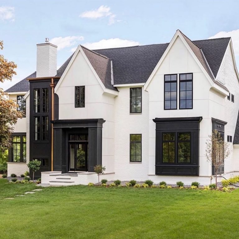 11 Stunning Black And White Modern Farmhouse Exteriors FowlFamily — free download