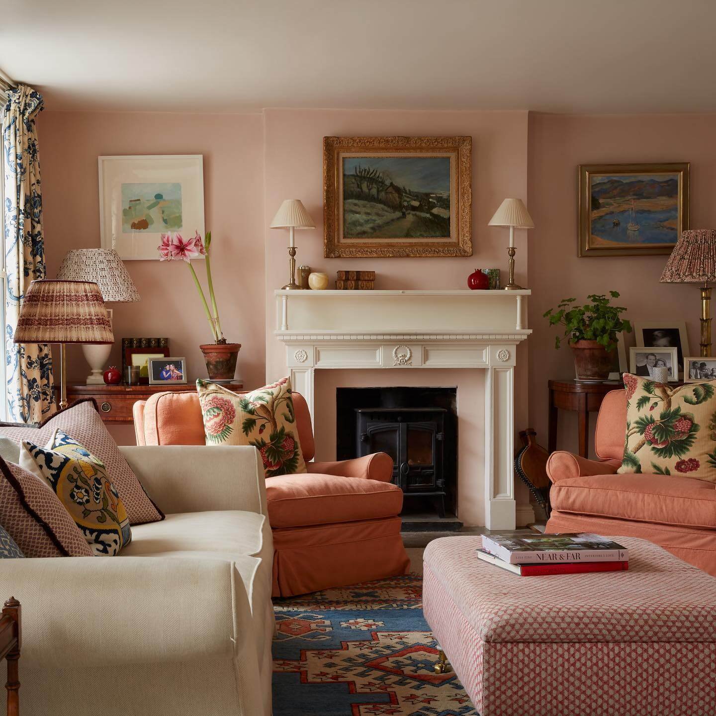 25 Stunning Sitting Room Colour Ideas To Transform Your Space ...