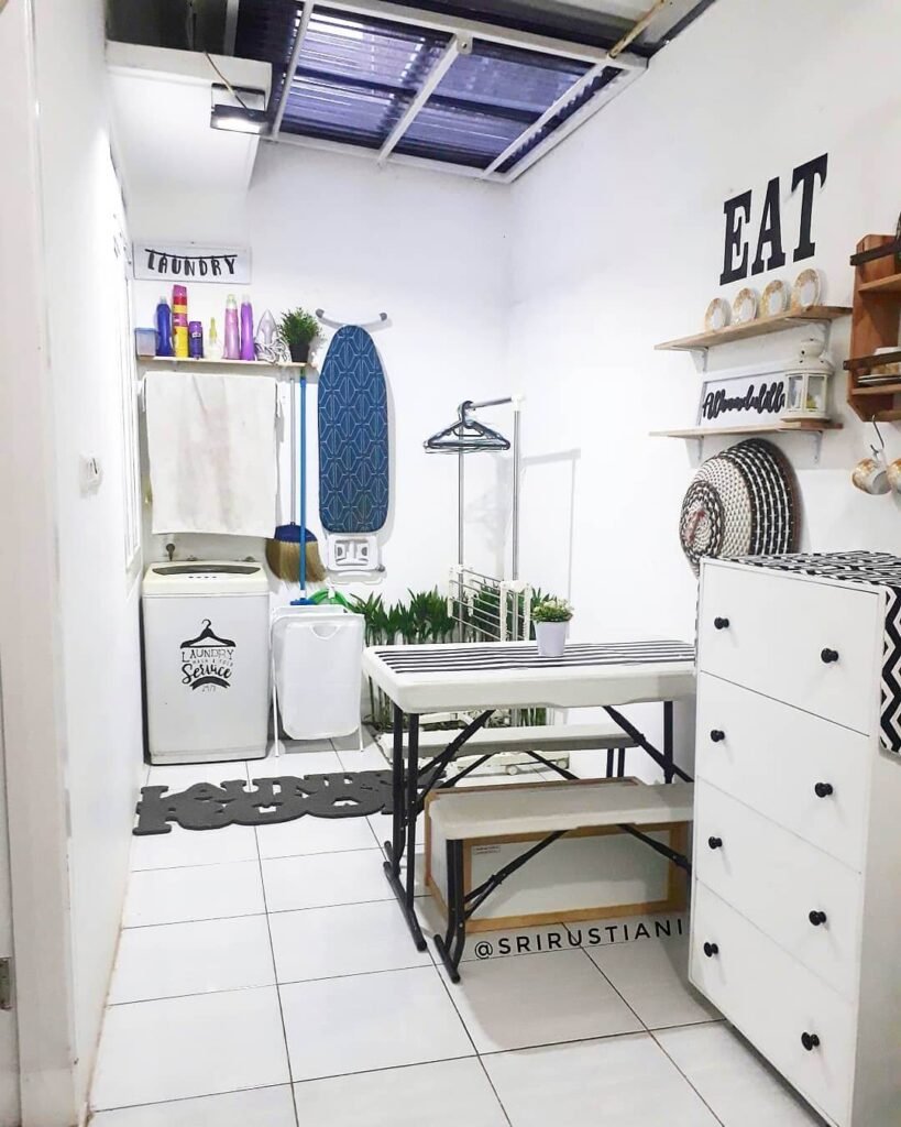  Warm Industrial Touches with Metal and Wood in Small Laundry Room Ideas
