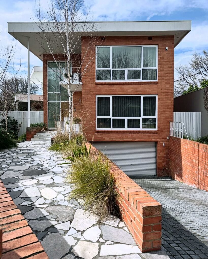 16. Organic Flagstone for a Contemporary Statement