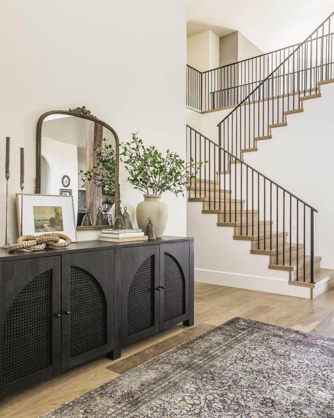Neutral Botanicals for Stunning Entryway Gallery Wall