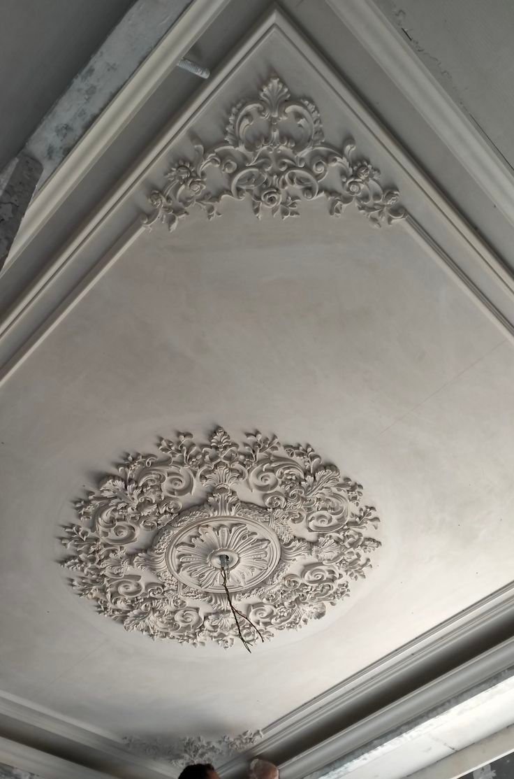 How to Make Your Home Aesthetic with Simple False Ceiling Designs: Tips & Tricks 27 - 4. Geometric Glam