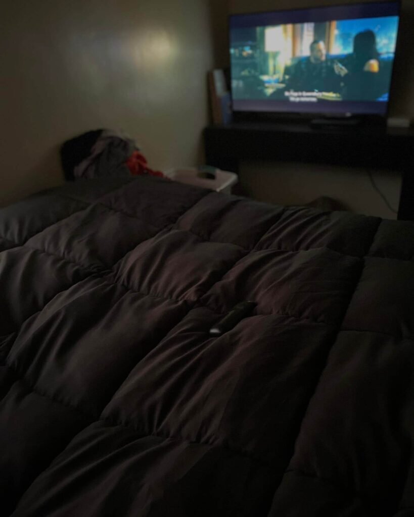 9. Ultimate Chill with Movie-Night Vibes
