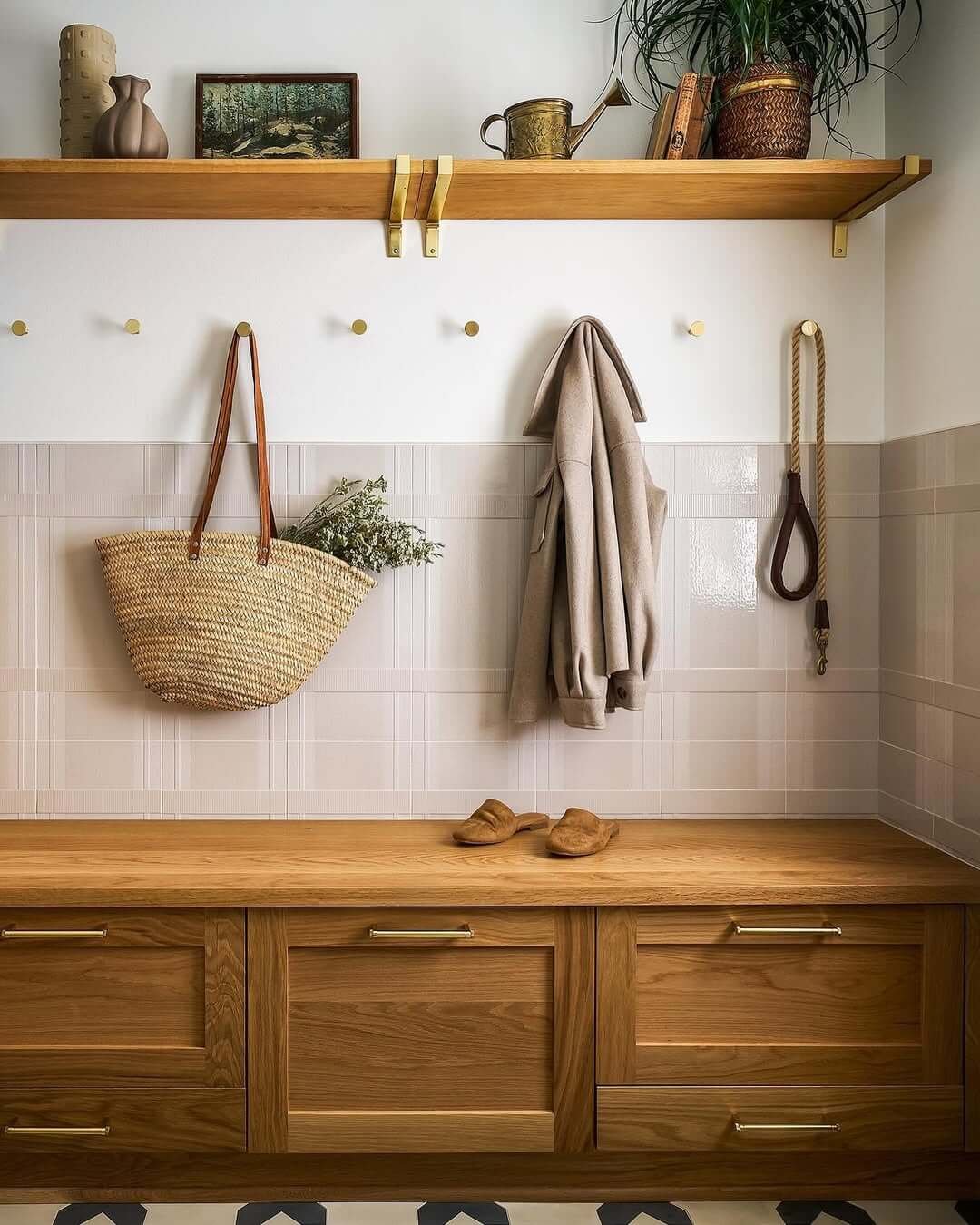 Oak Bench with Brass in Mid-Century Modern Mudroom
