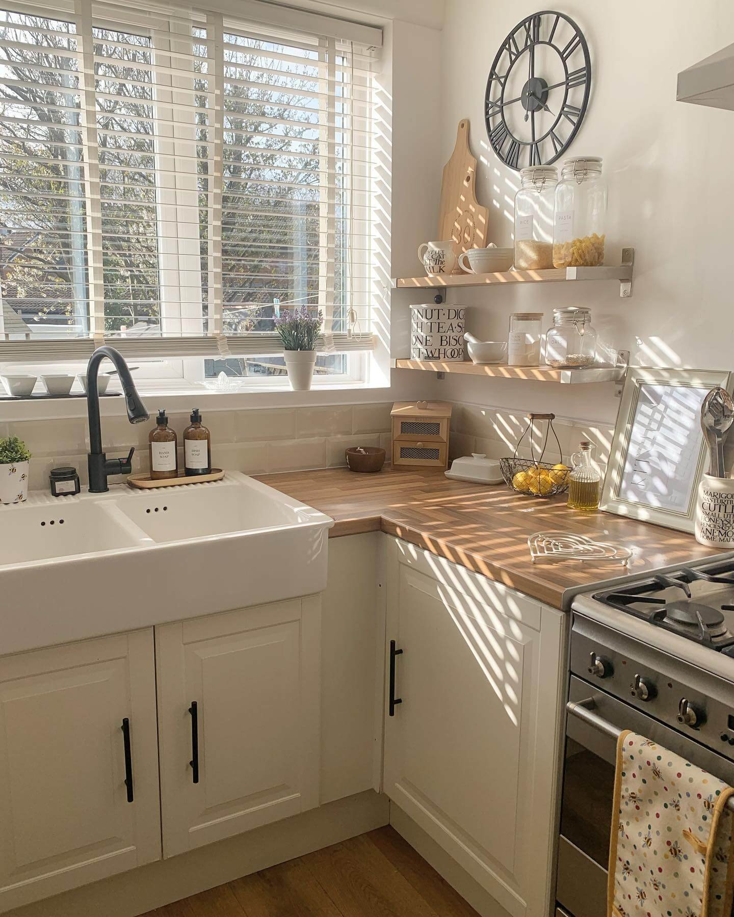 Corner Shelves  to Kitchen Corner Cabinet