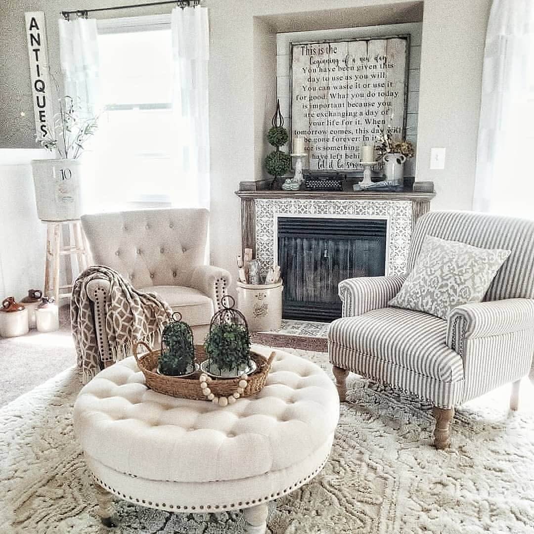 Vintage-Inspired Farmhouse Living Room
