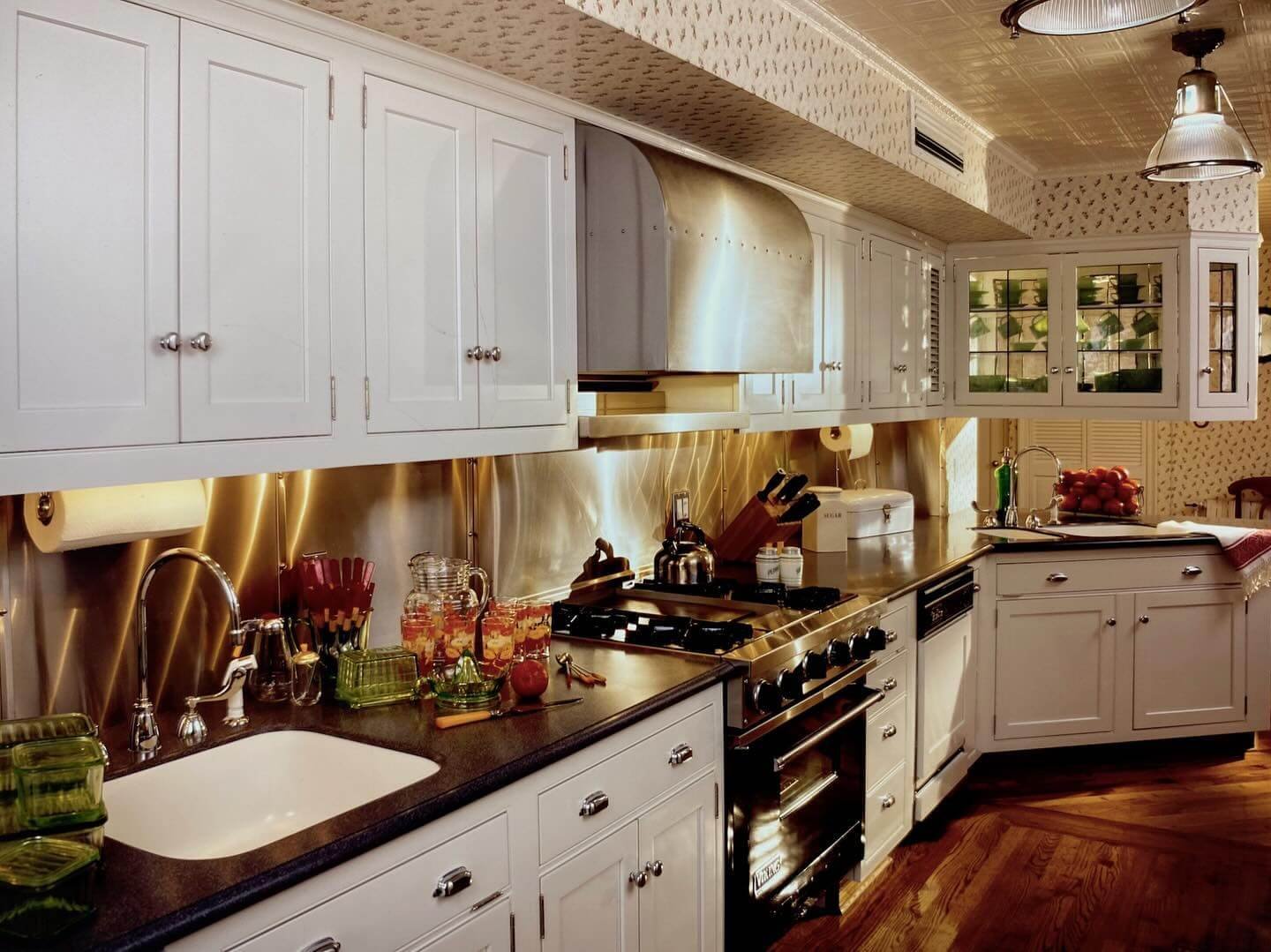 Vintage Americana with Traditional Style Kitchen 