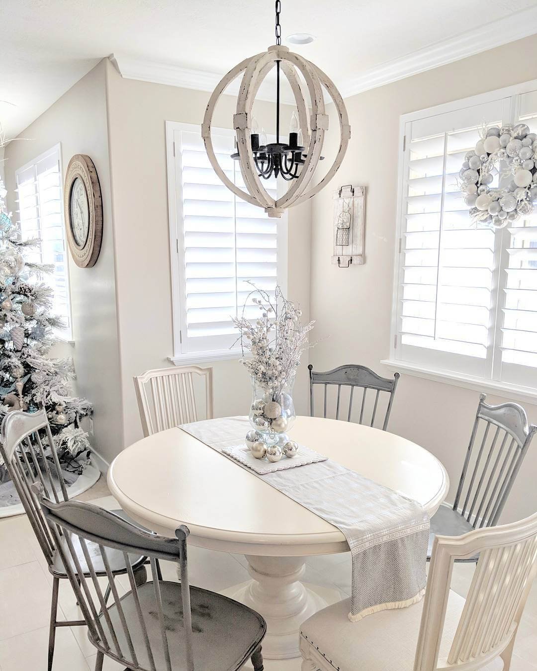 Classic Farmhouse Charm with Dining Nook
