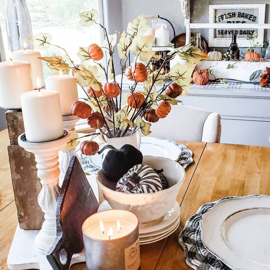 Pumpkin-Perfect Tablescape in Fall Kitchen Decor Ideas