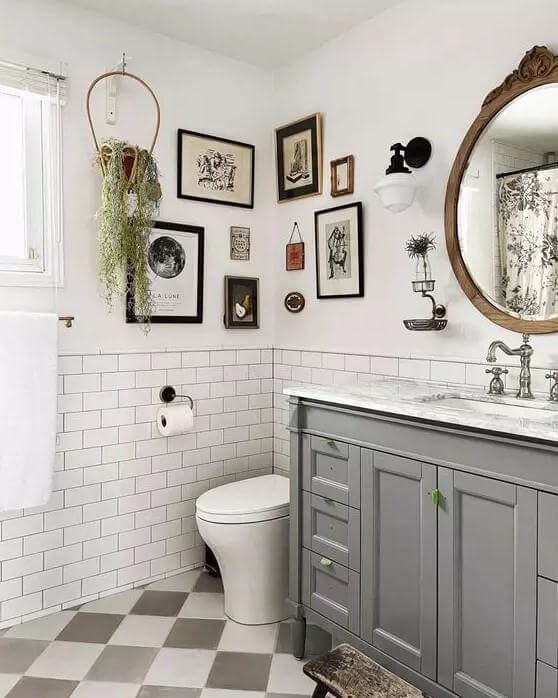 Monochrome Bathroom Gallery Wall Ideas