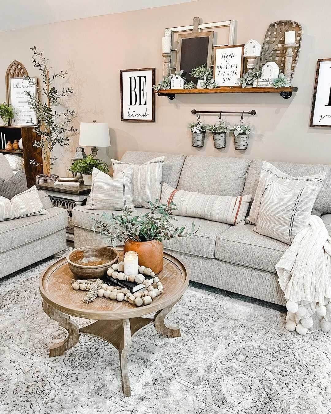 Boho Farmhouse Living Room with a Touch of Vintage