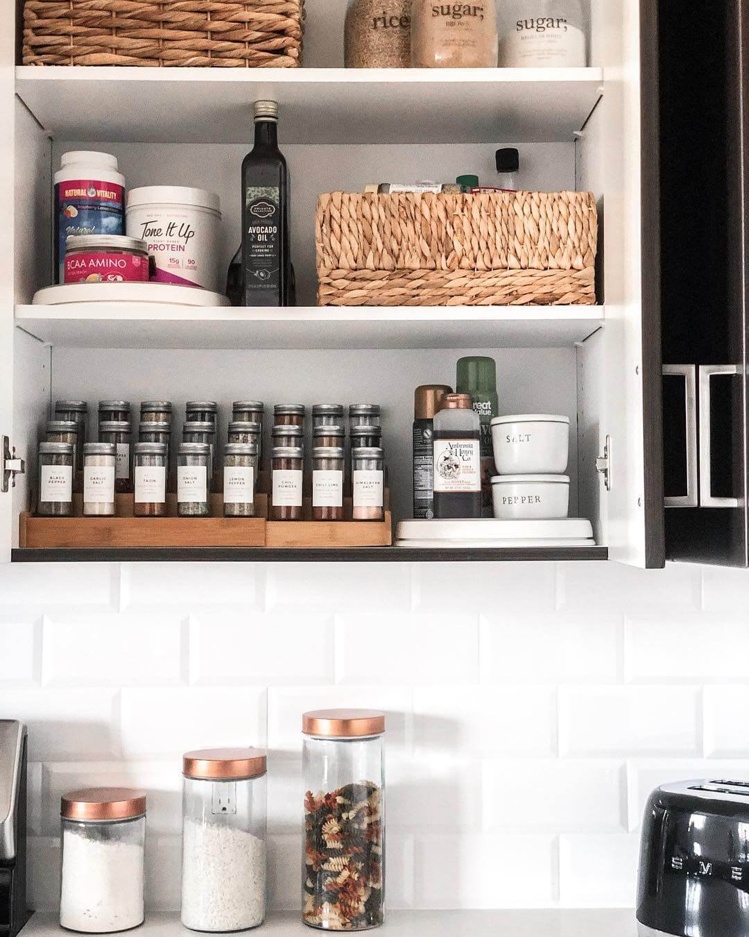 Open and Closed Storage for Kitchen Cabinet Organization Ideas
