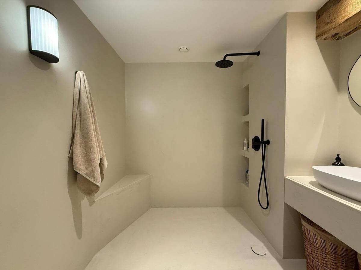 Raw Minimalism With Earthy Tones