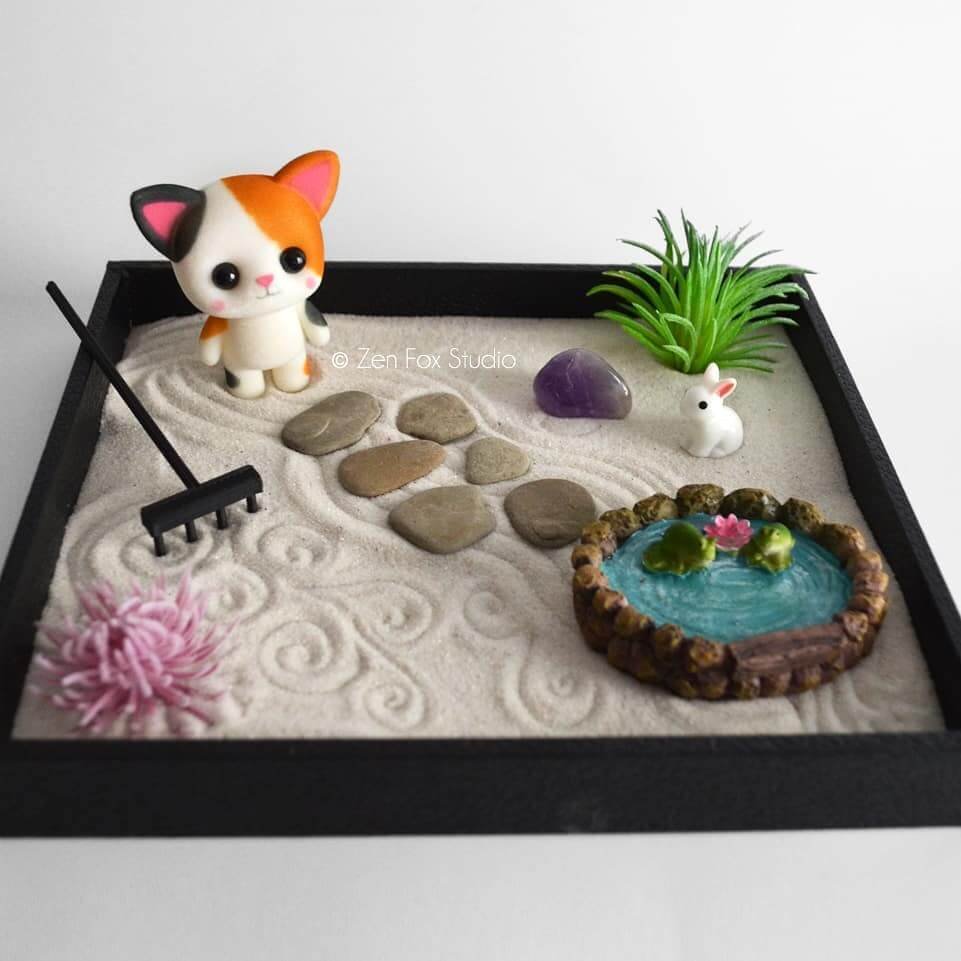 Miniature Zen Gardens Whimsical Zen Garden with Cute Creatures