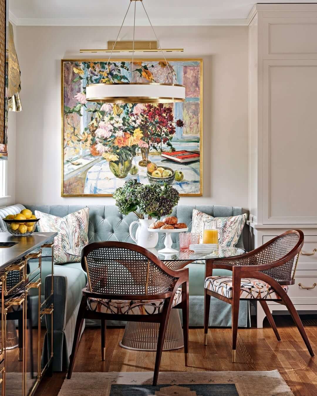 Artistic Dining with Dining Nook