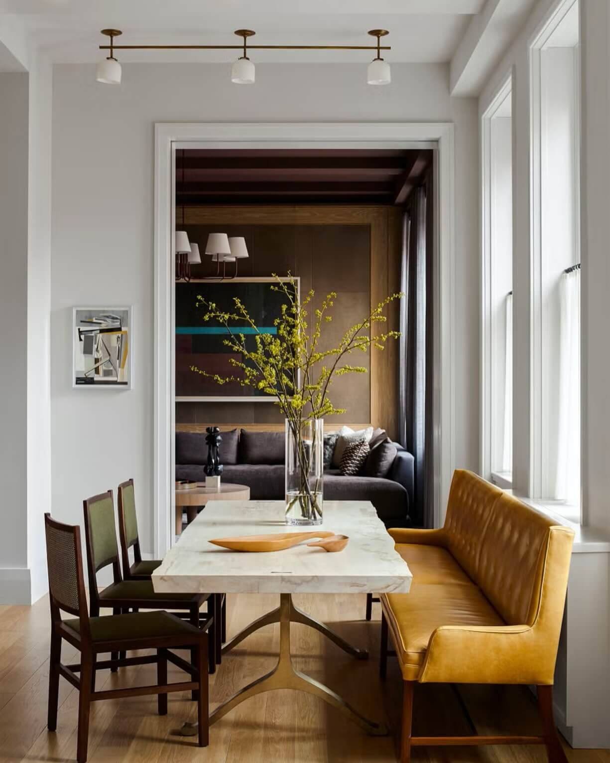 Bold Modern Centerpiece Dining Room Table Centerpiece