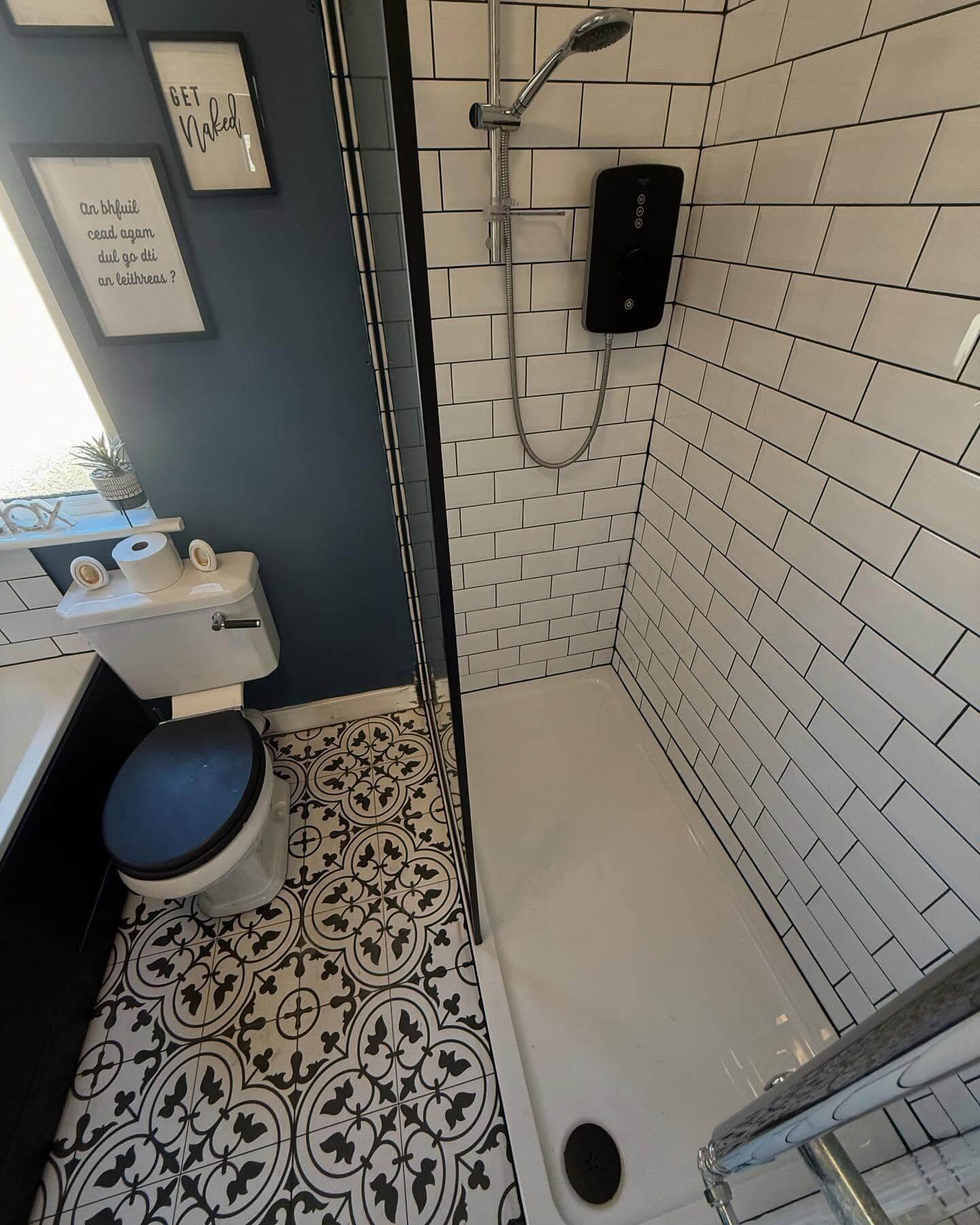 Bold Patterns in a Compact Wet Room
