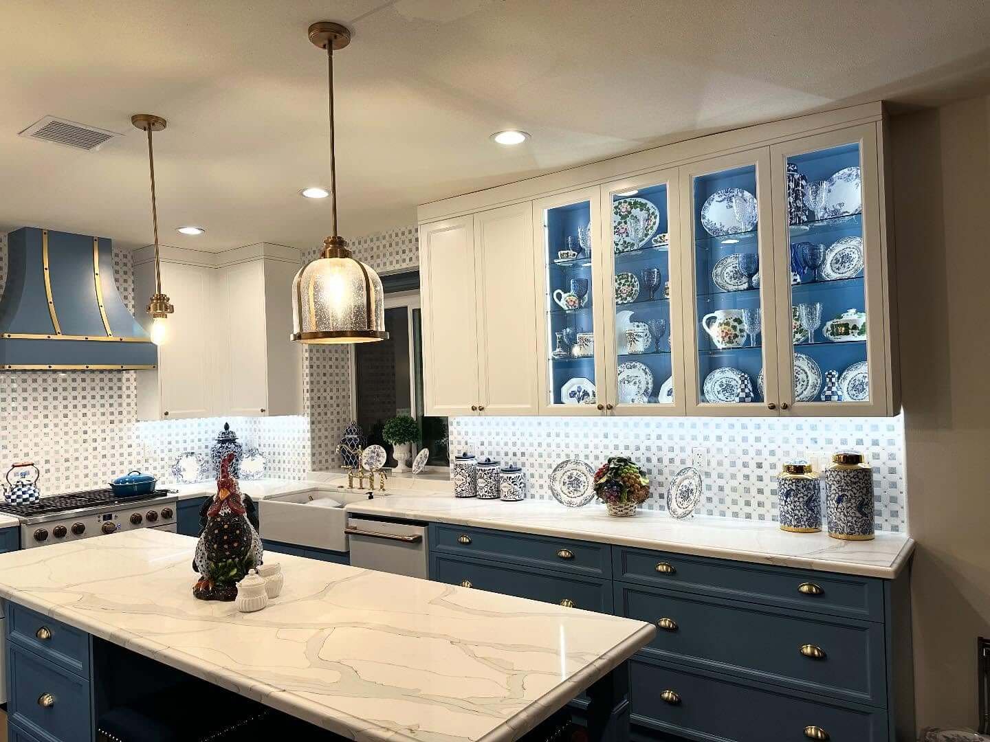 Blue and White China Display in Traditional Style Kitchen