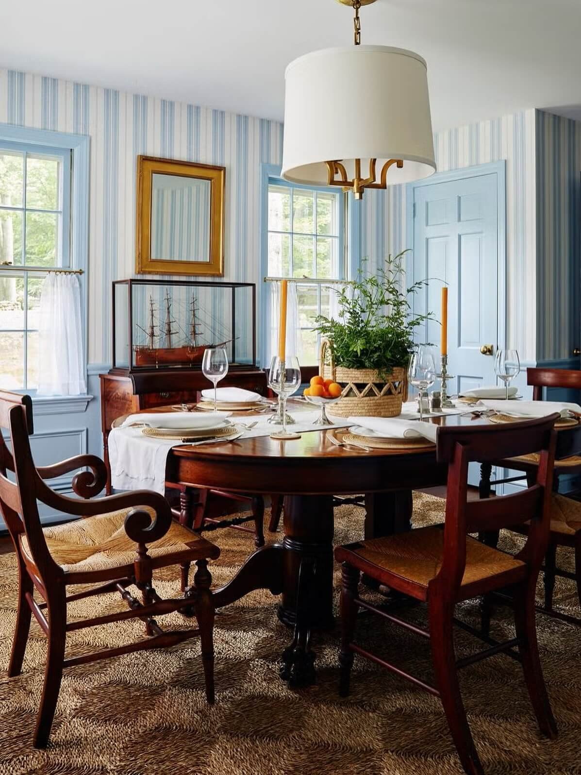 Refreshing Greenery Dining Room Table Centerpiece