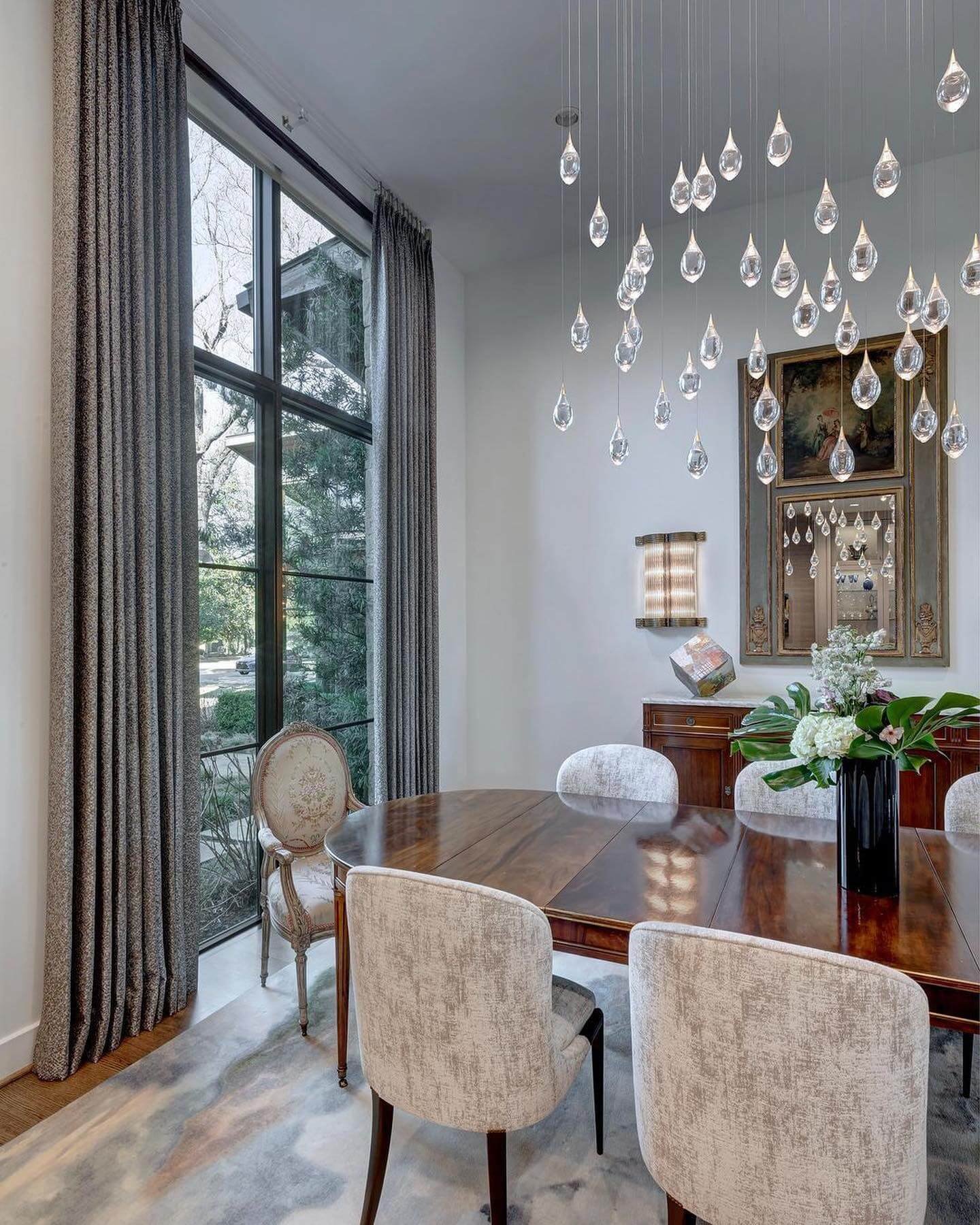 Glamorous Crystal Pendant Lighting in Dining Room Chair