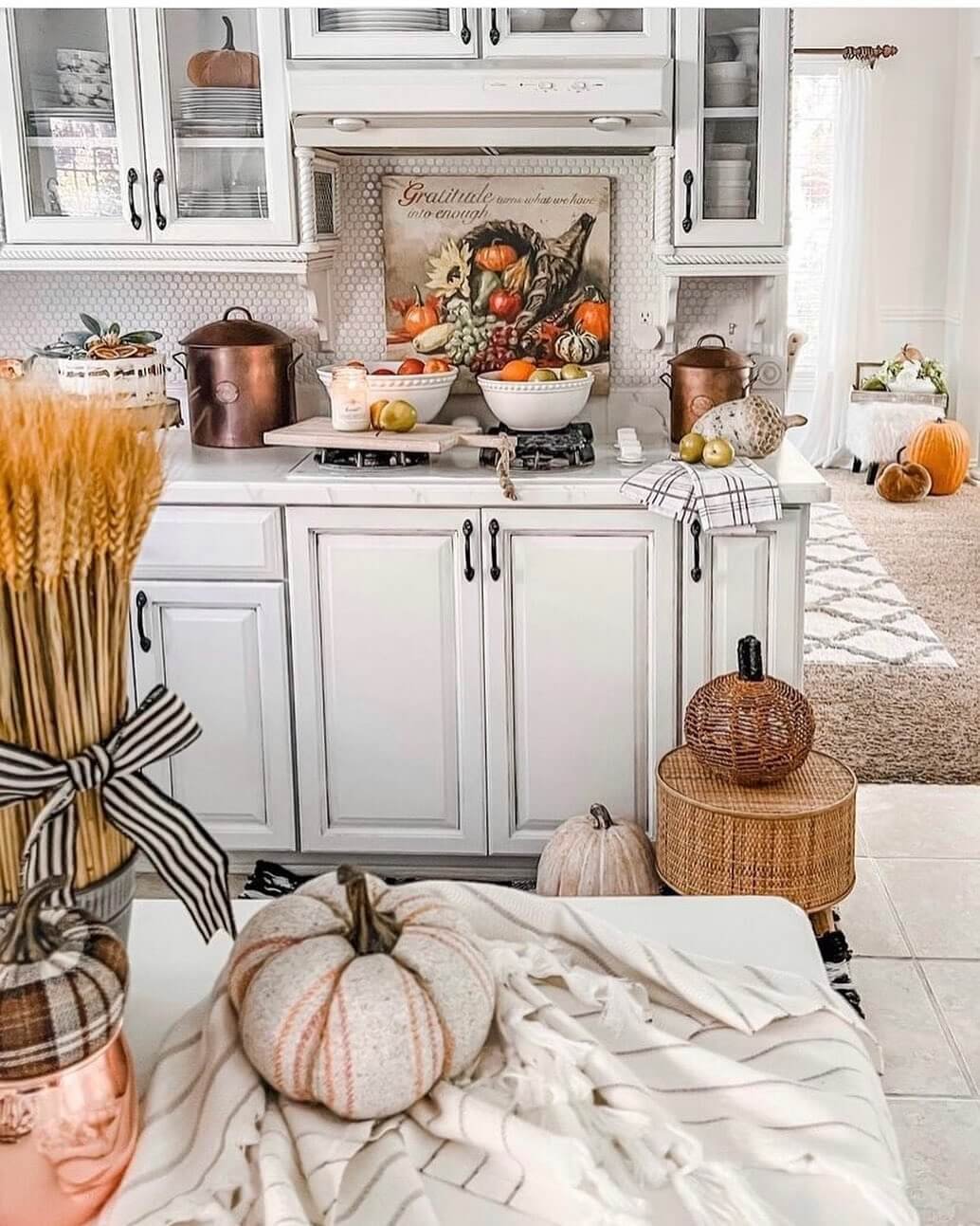 Harvest-Inspired Centerpieces  for Fall Kitchen Decor Ideas
