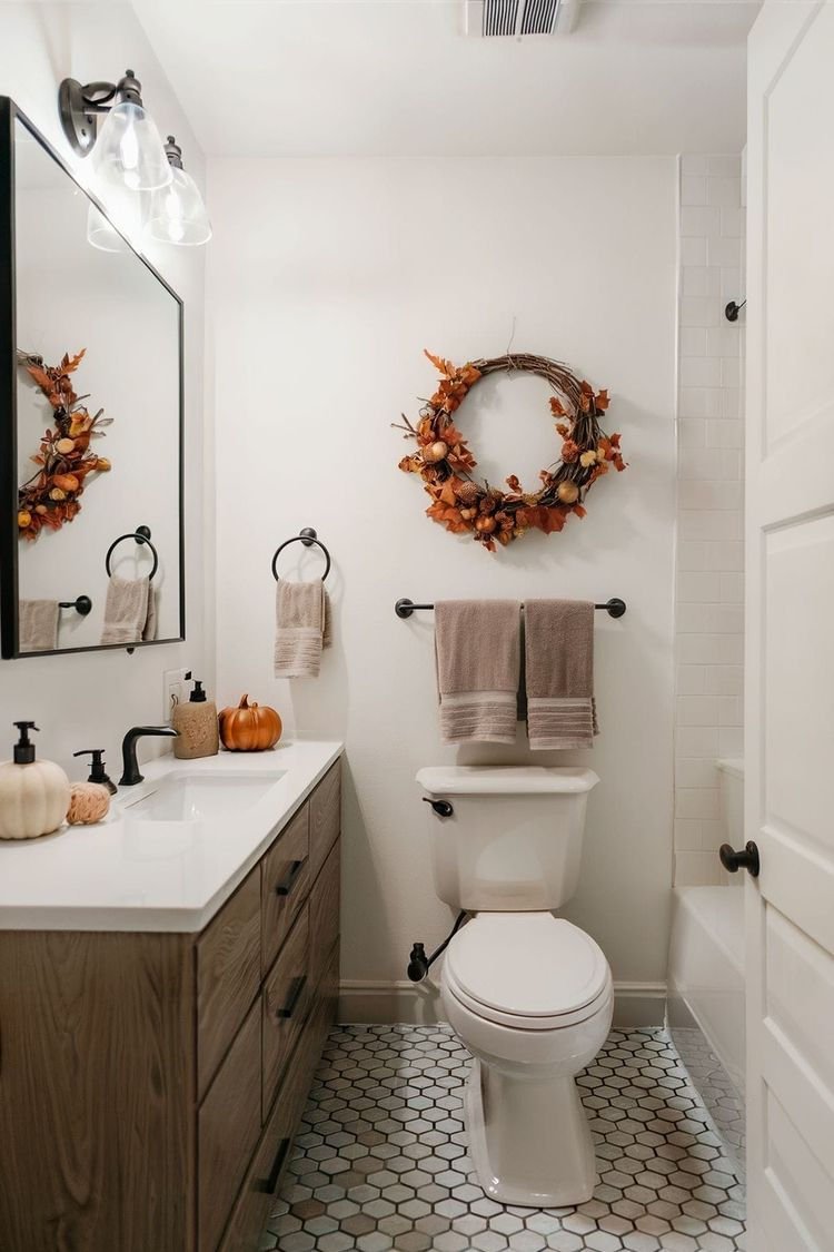 25 Cozy Fall Bathroom Decor Ideas That Will Make You Fall in Love with Your Space! - Pumpkin Patch Vibes