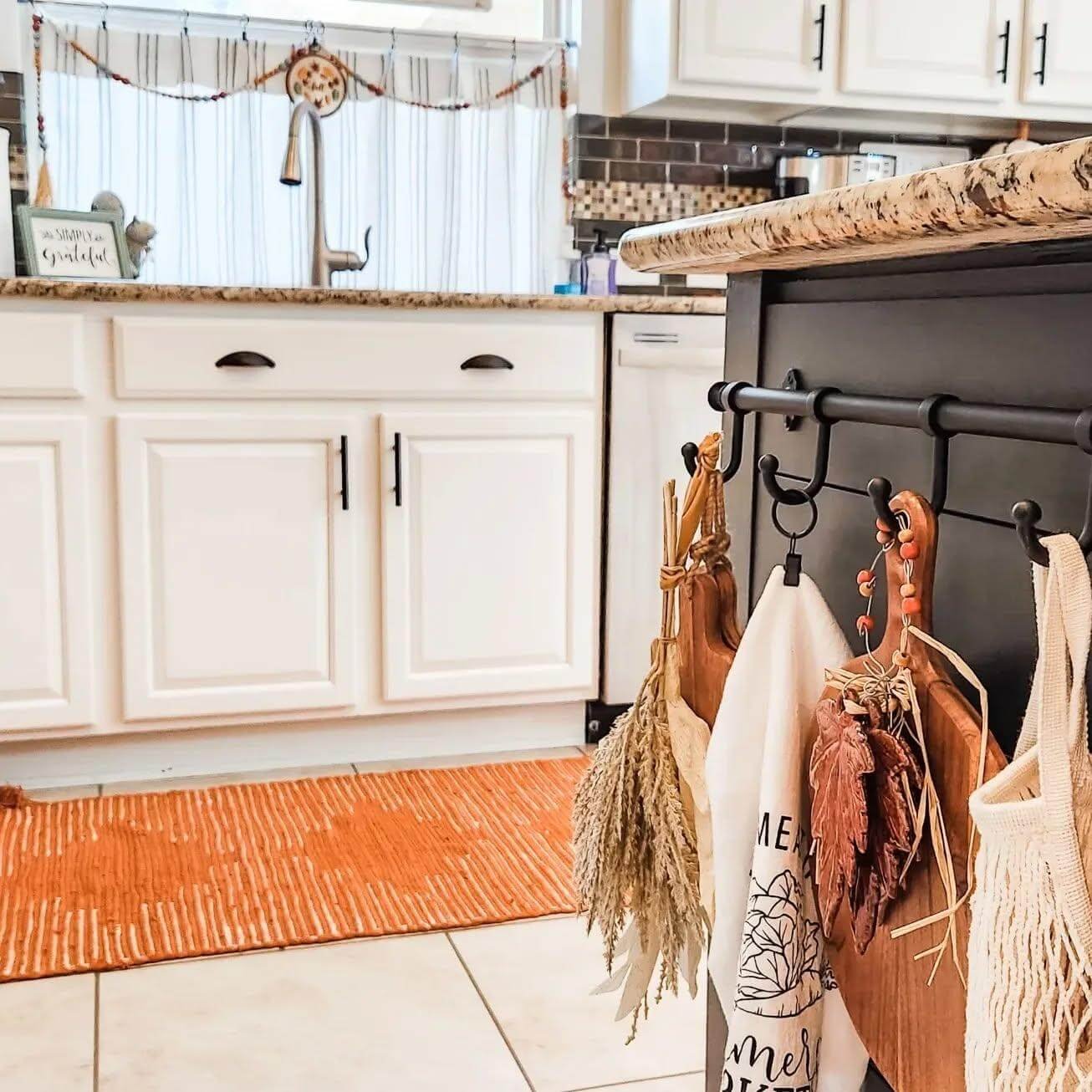 Dress Up Rails and Hooks With  Fall Kitchen Decor Ideas