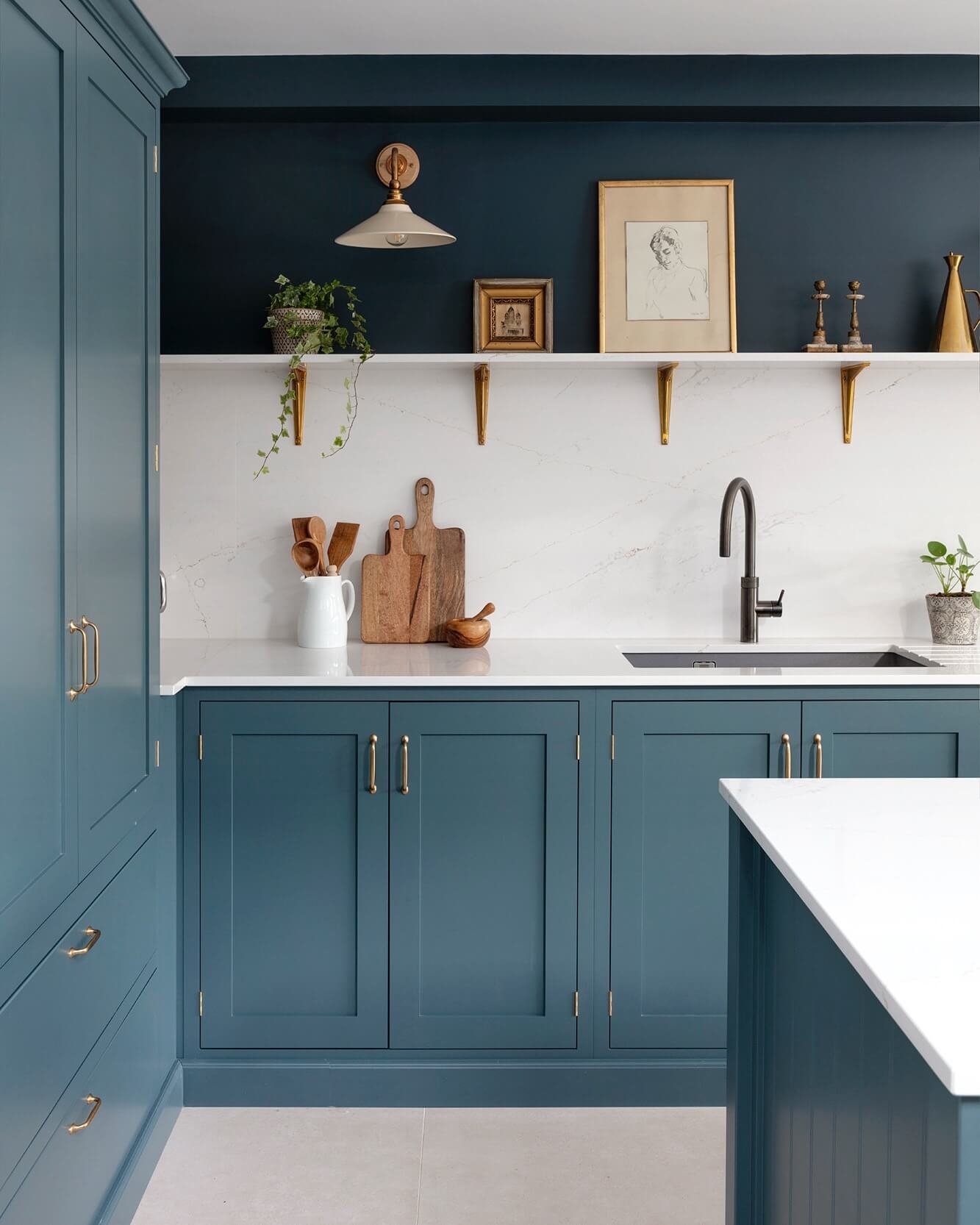 Bold Navy and Brass with Artistic Touches in 