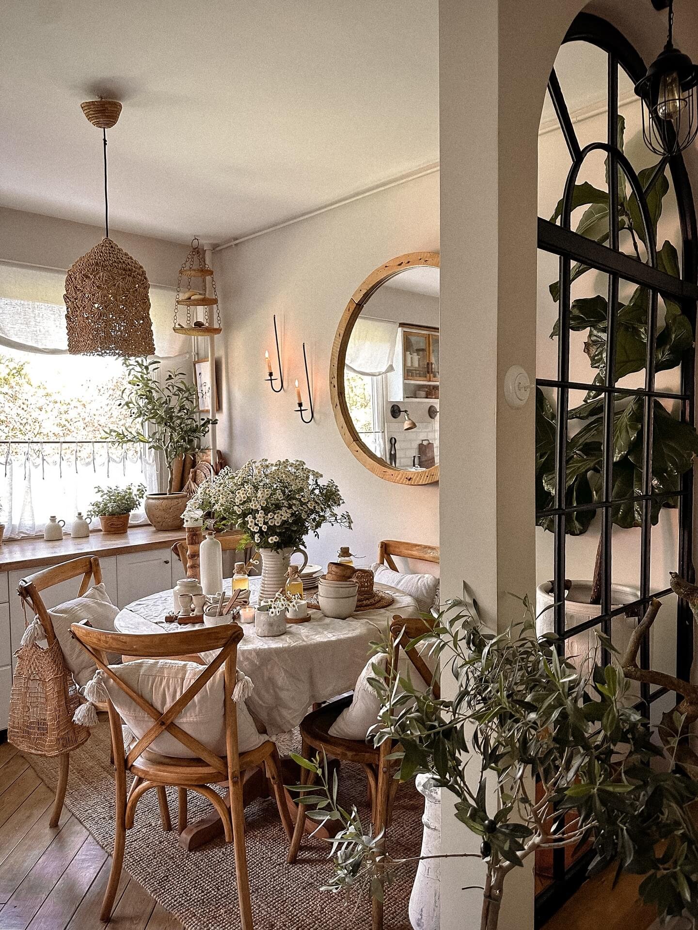 Farmhouse Chic Centerpiece Dining Room Table Centerpiece
